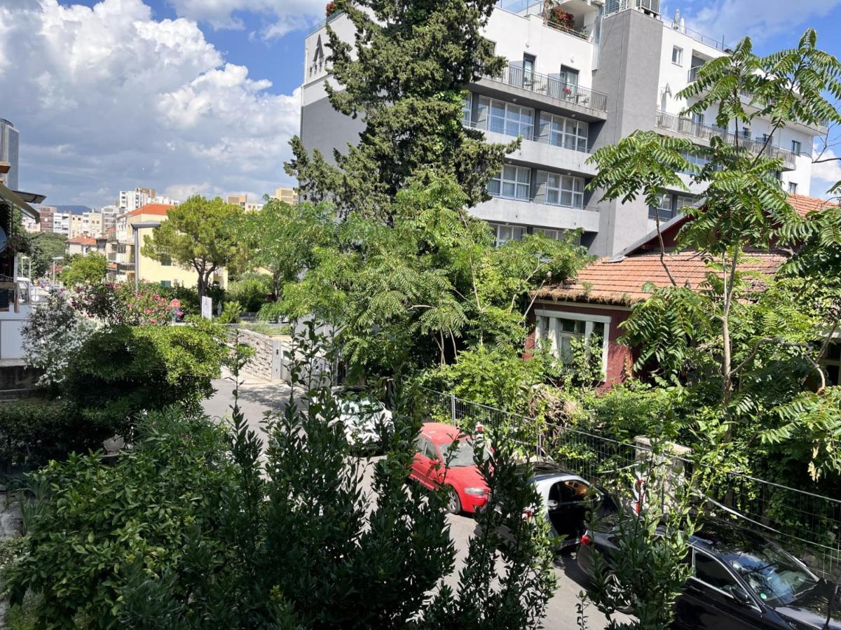 Luxury Apartment Lolipop Split Exterior photo